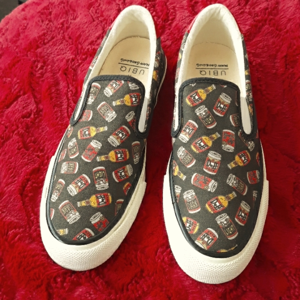 UBIQ× Duff Beer, Mens Canvas Sneaker, size 9